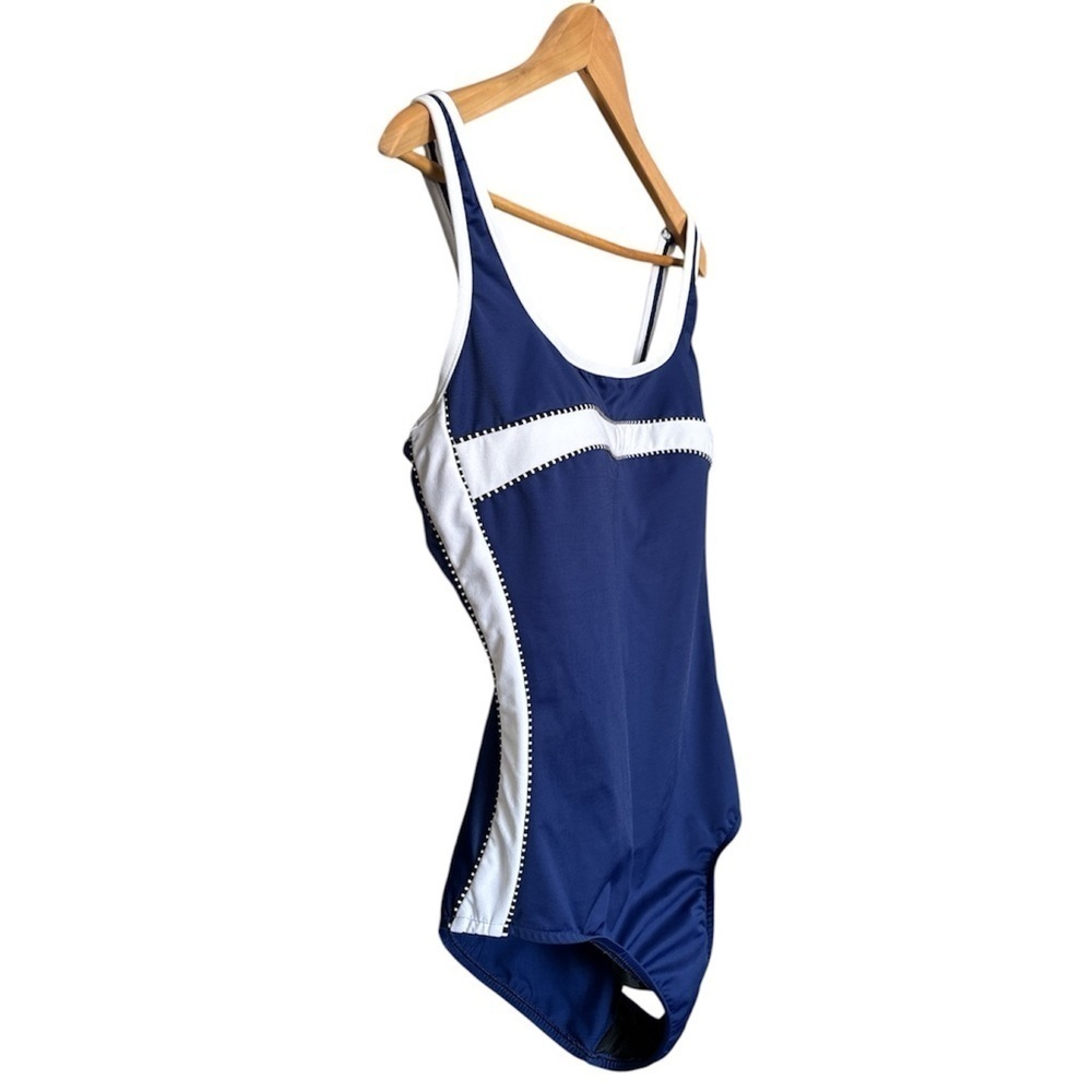 MIRACLESUIT, One Piece Sporty Swimsuit. Size 16? - Picture 4 of 11